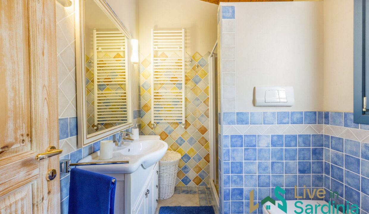 Attractive-Villa-for-Sale-in-Santa-Teresina-near-San-Pantaleo