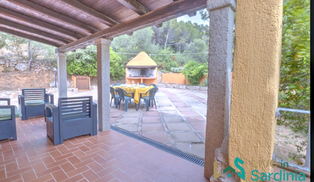 Villa-For-Sale-In-Porto-Istana