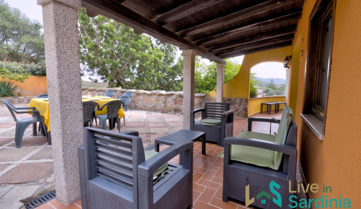 Villa-For-Sale-In-Porto-Istana