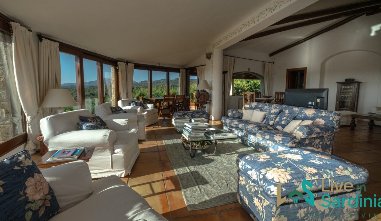 Luxury-villa-for-sale-Costa-Smeralda (13)