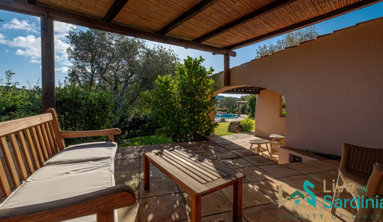 Luxury-villa-for-sale-Costa-Smeralda (45)