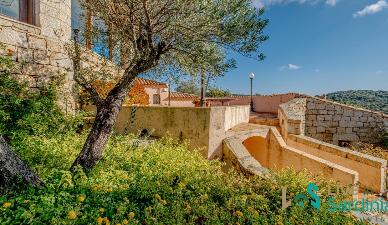 Luxury-villa-for-sale-Costa-Smeralda (56)