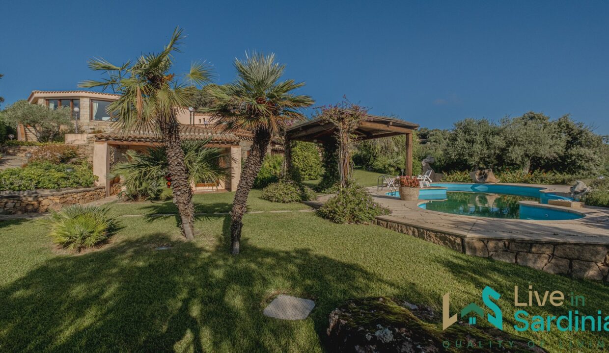Luxury-villa-for-sale-Costa-Smeralda (62)