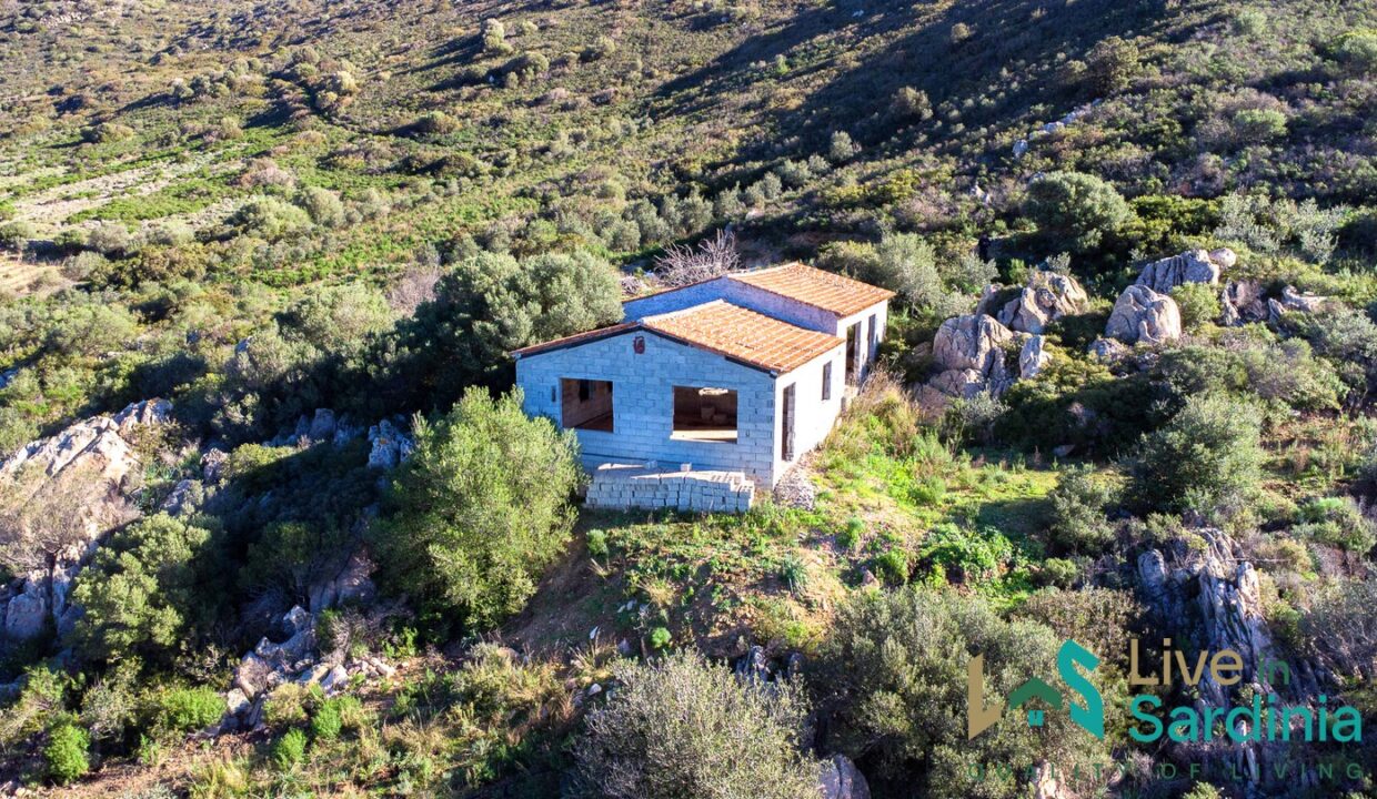 Farmhouse-For-Sale-Olbia