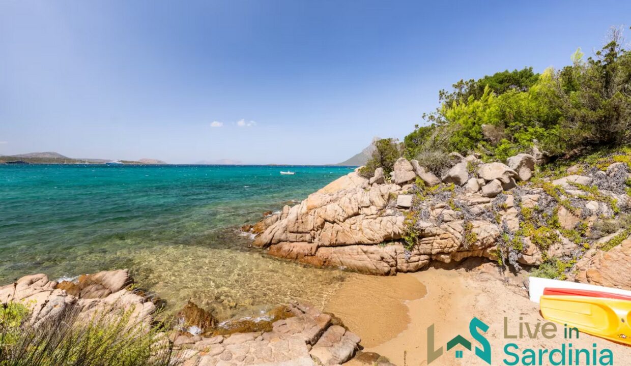Villa-For-Sale-Aldia-Bianca-San-Teodoro