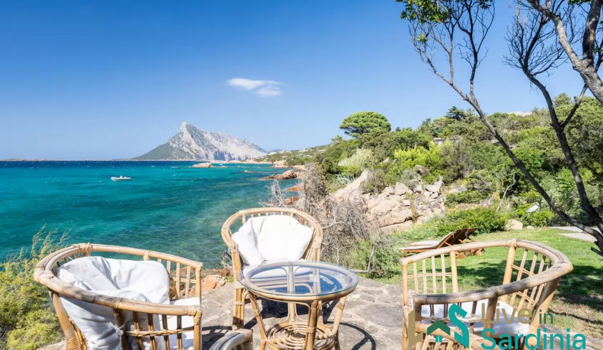 Villa-For-Sale-Aldia-Bianca-San-Teodoro