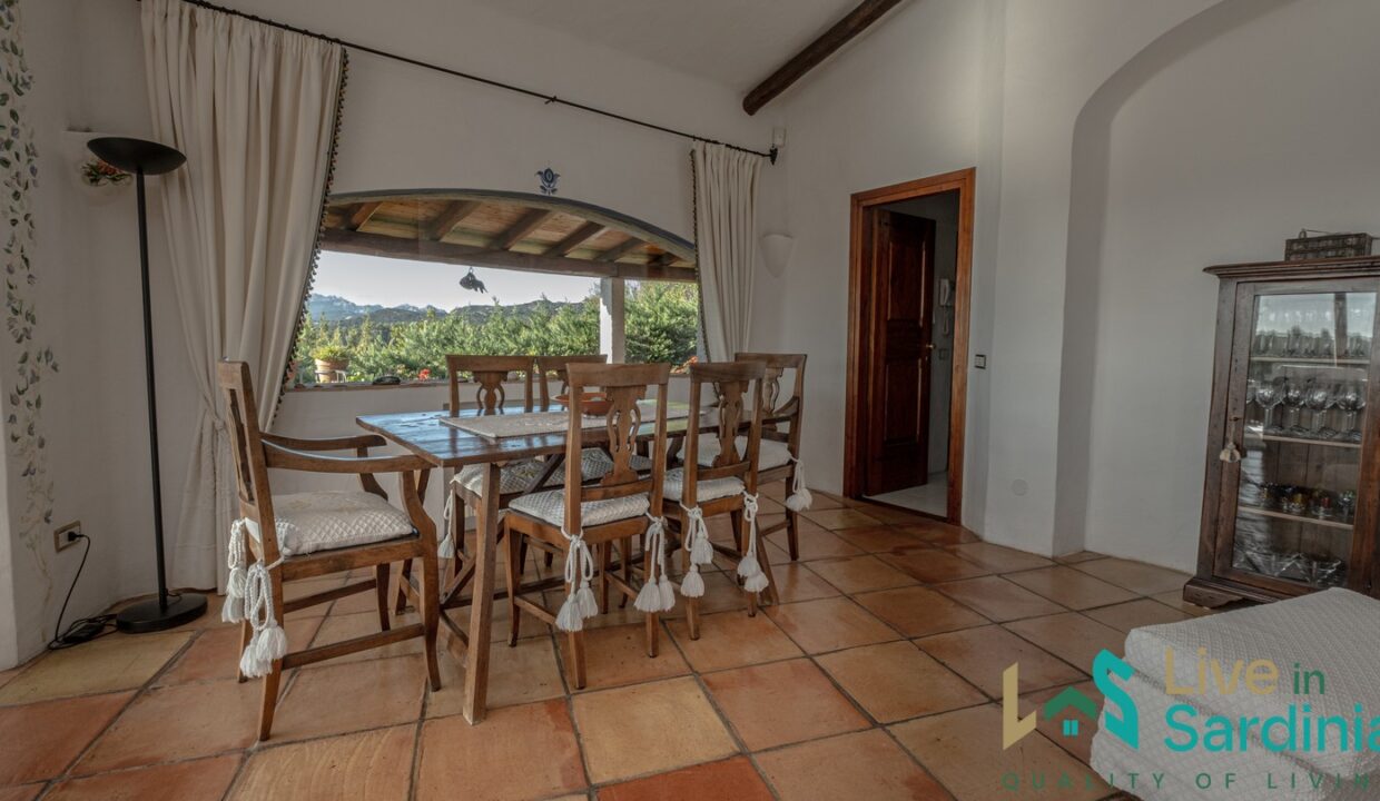 Sea-View-Villa-For-Sale-Emerald-Coast-Porto-Cervo (16)
