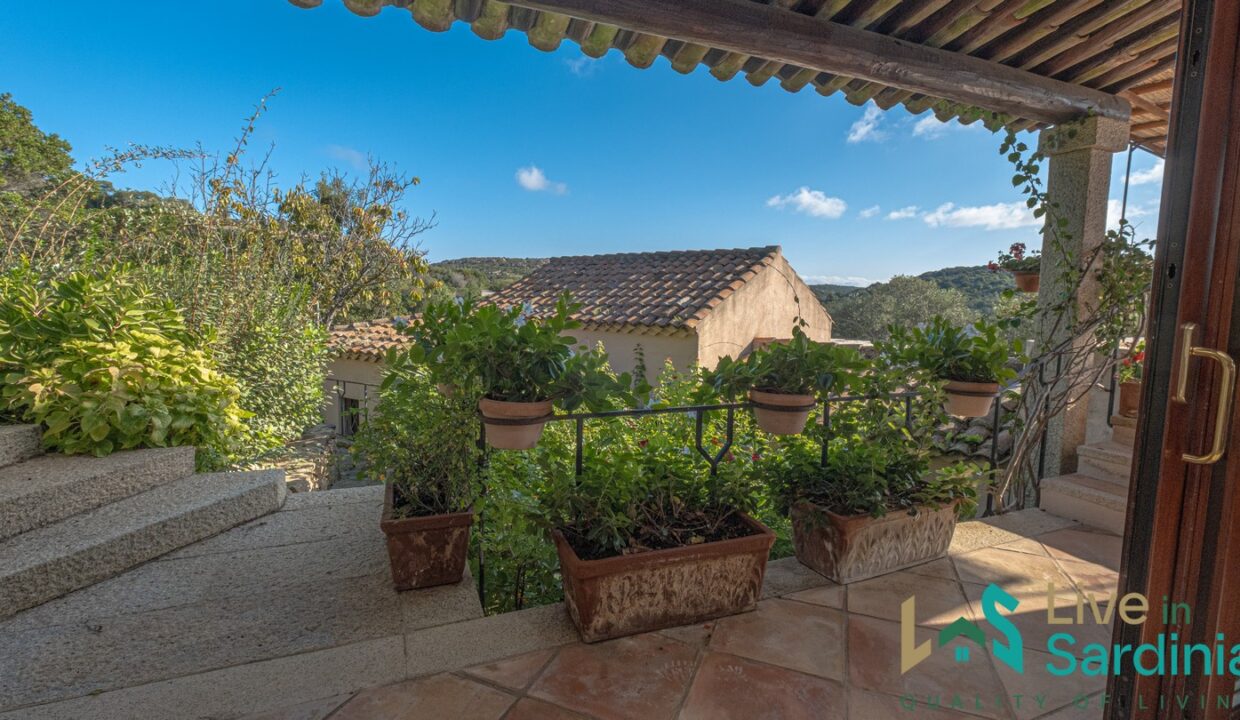 Sea-View-Villa-For-Sale-Emerald-Coast-Porto-Cervo (22)
