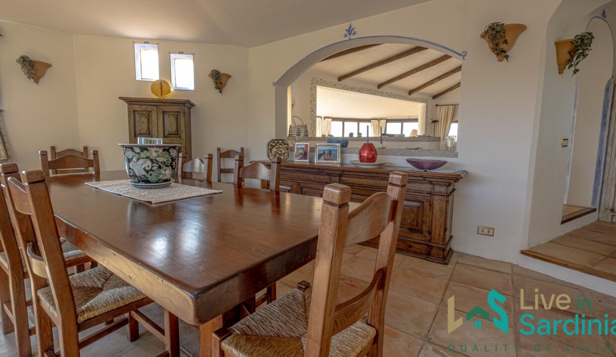 Sea-View-Villa-For-Sale-Emerald-Coast-Porto-Cervo (24)