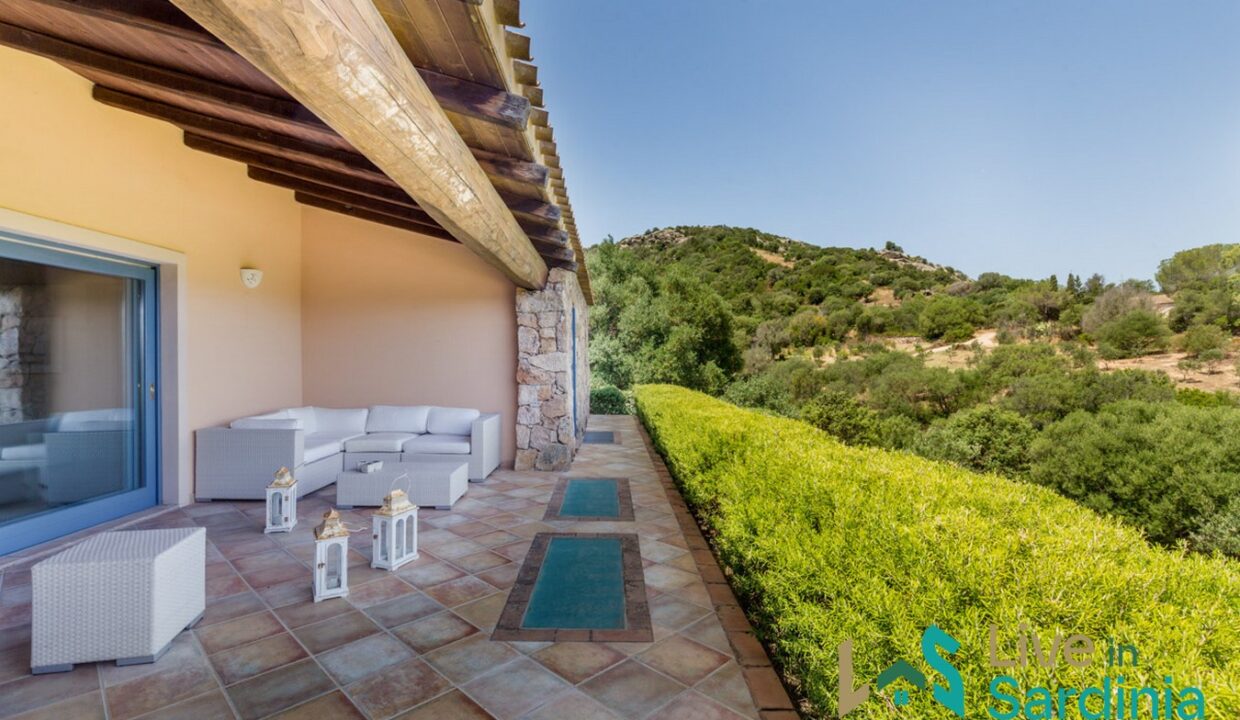 Sea-View-Villa-For-Sale-San-Pantaleo-Sardinia