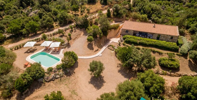 Villa For Sale San Pantaleo With Pool