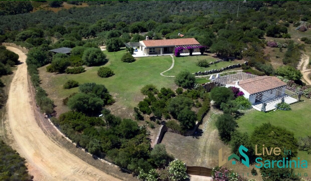 Home-For-Sale-In-Sale-San-Pantaleo-Sardinia