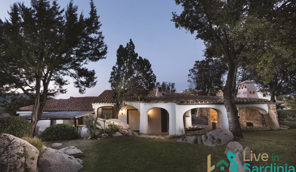 Sea-View -Villa-for-Sale-in-Porto-Cervo (14)