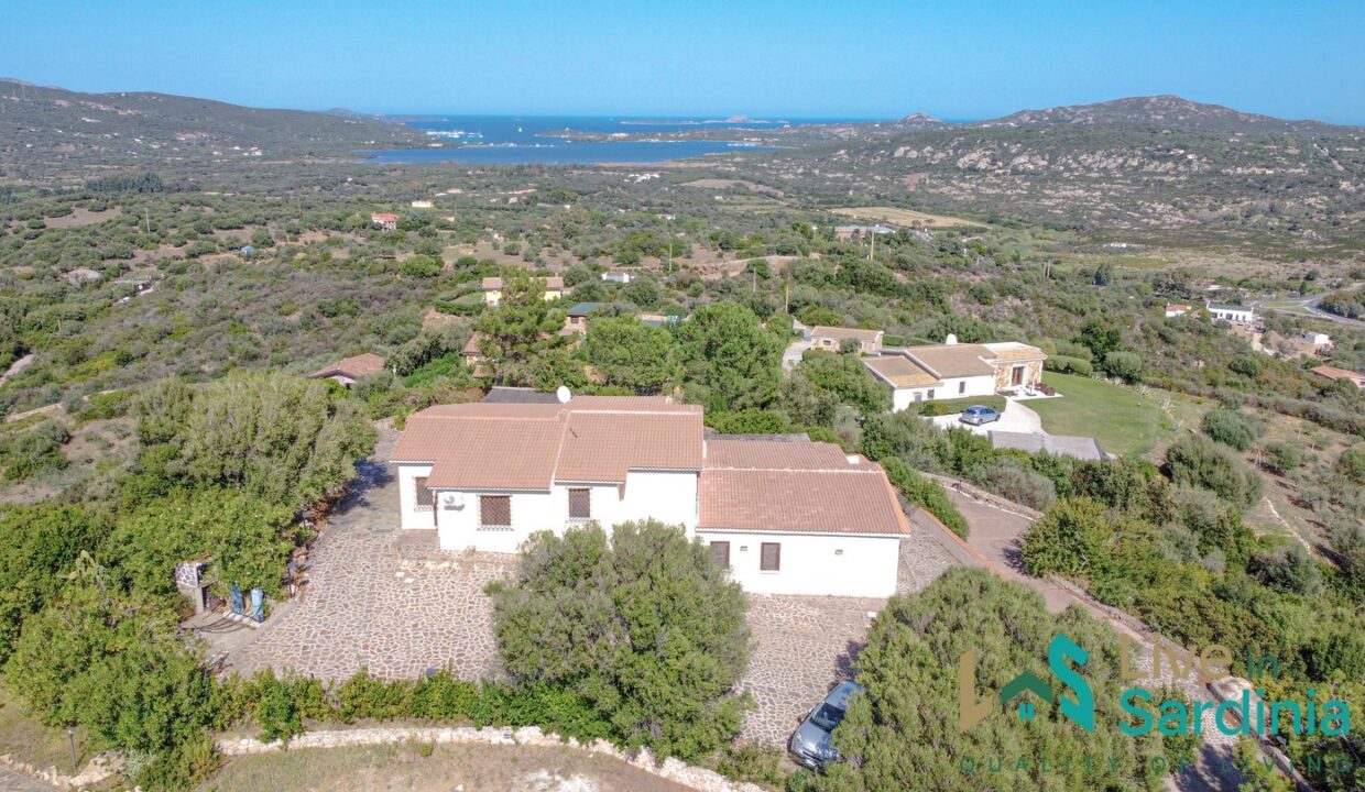 Sea-view-villas-for-sale-San-Pantaleo-Sardinia