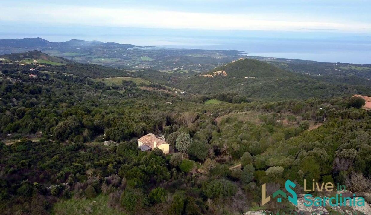 Stazzu-For-Sale-In-Sardinia-with-beautiful-sea-view-in-Aglientu