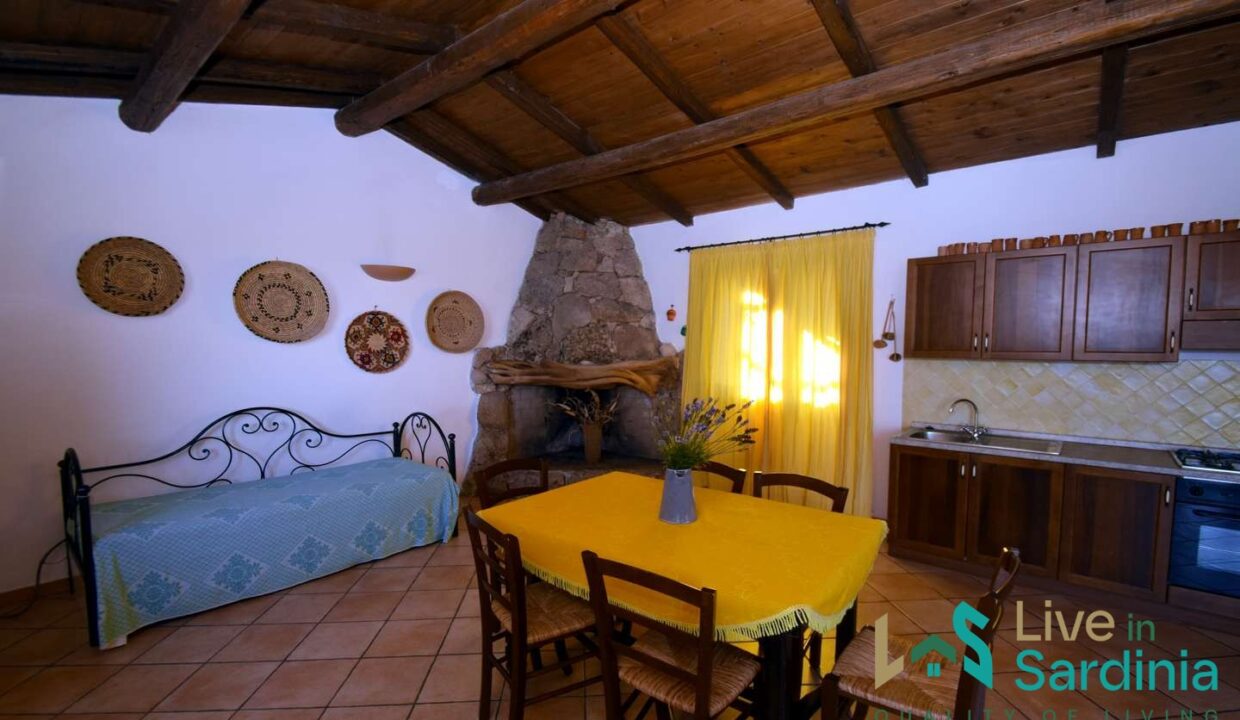 Stazzu-For-Sale-In-Sardinia-with-beautiful-sea-view-in-Aglientu (37)