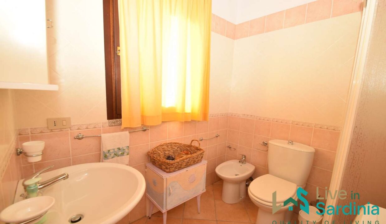 Stazzu-For-Sale-In-Sardinia-with-beautiful-sea-view-in-Aglientu (7)