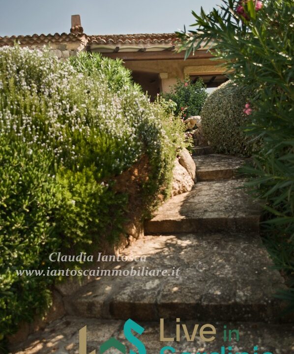 Villa-for-Sale-San-Pantaleo-Sardinia