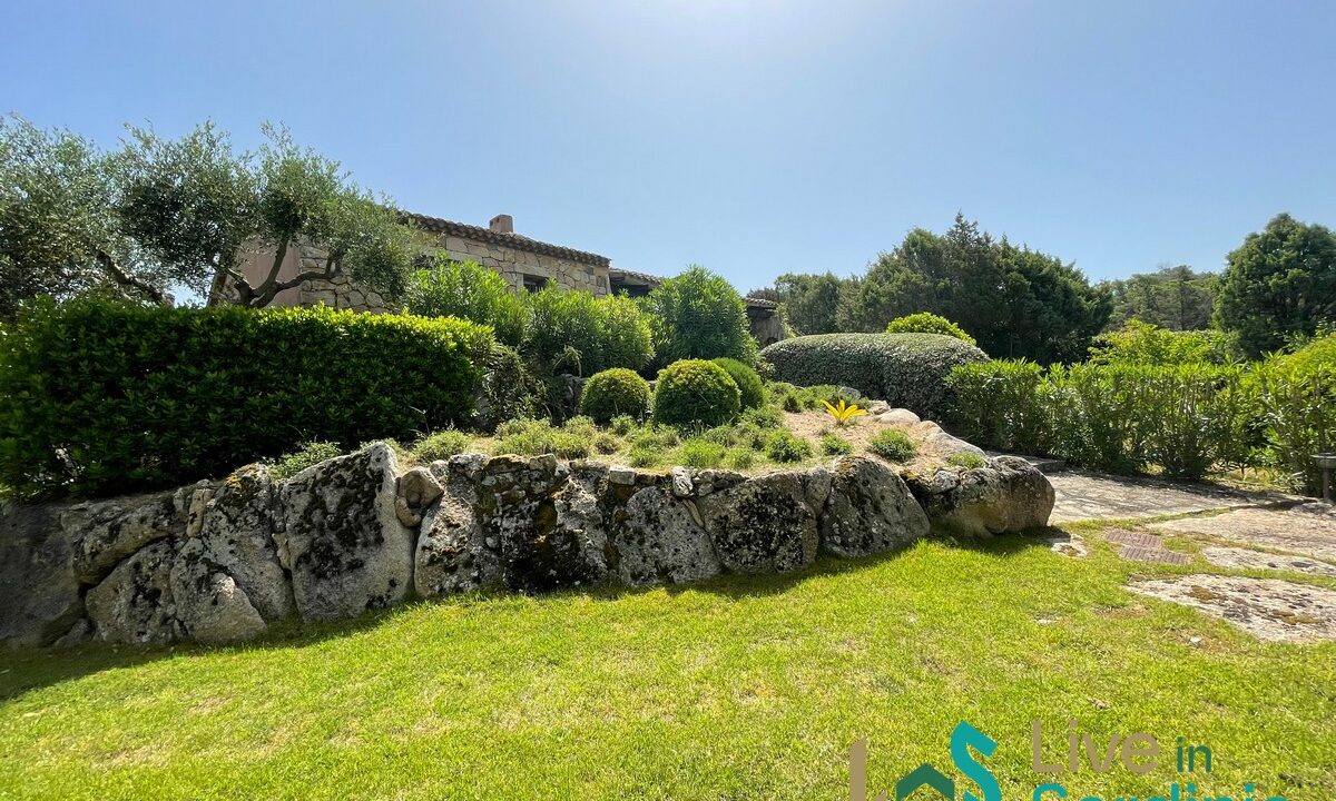 Villa-for-Sale-San-Pantaleo-Sardinia