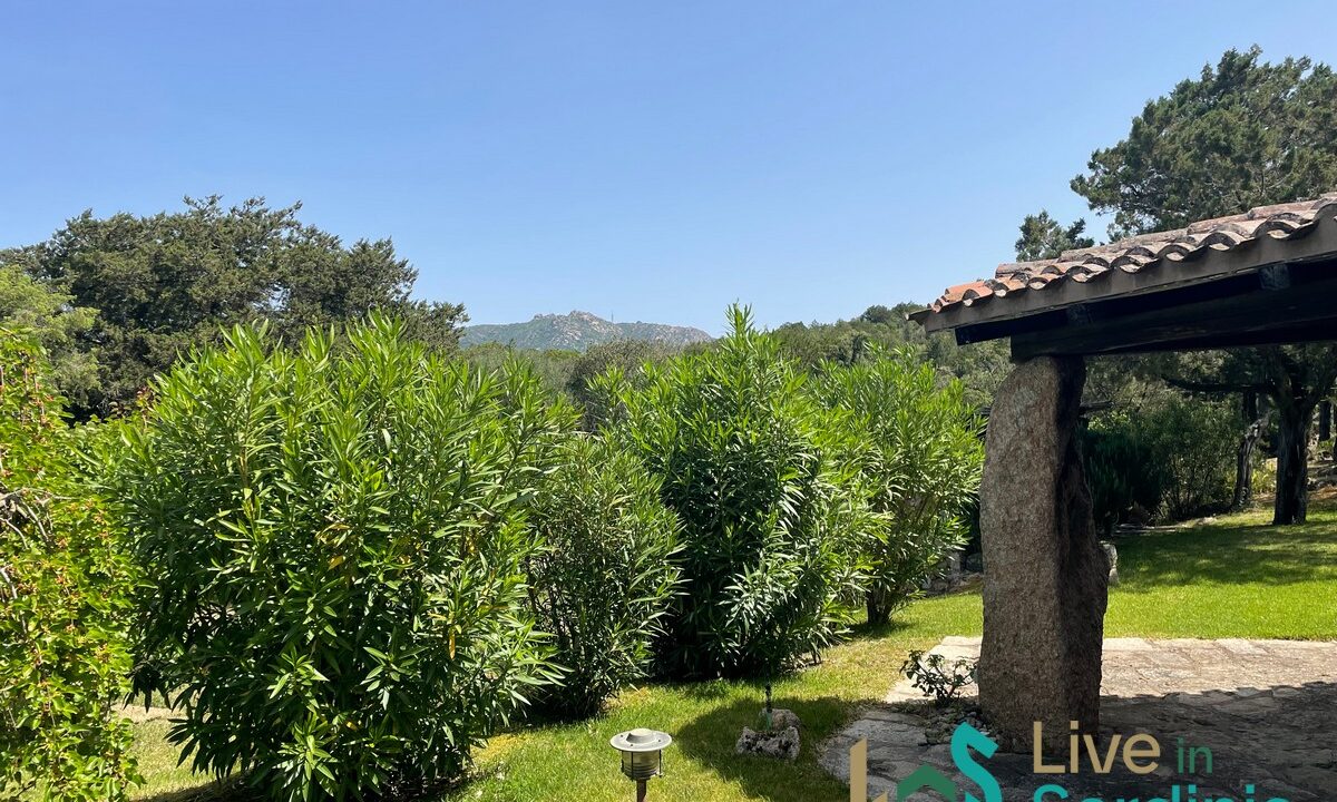 Villa-for-Sale-San-Pantaleo-Sardinia