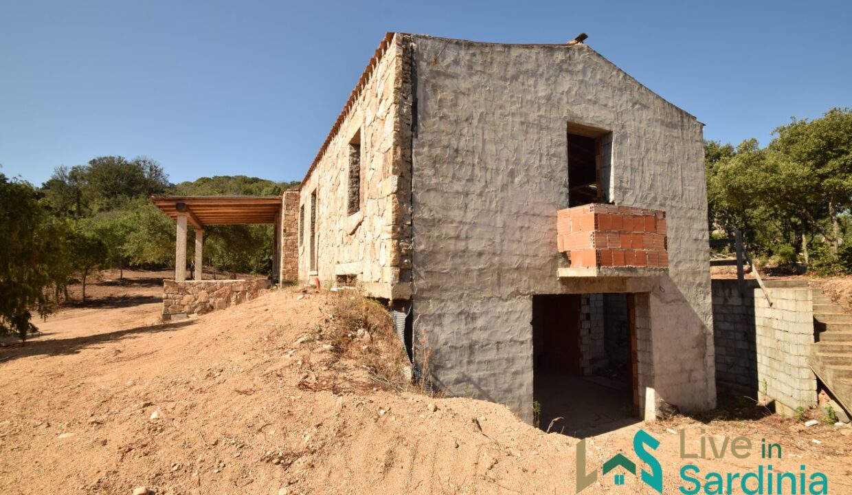 Unfinished-Stazzu-For-Sale-San-Pantaleo
