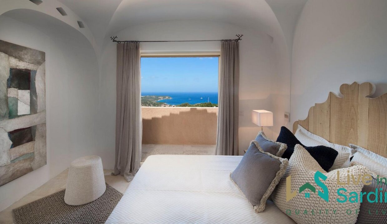Villa-For-Sale-Costa-Smeralda-Sardinia (11)