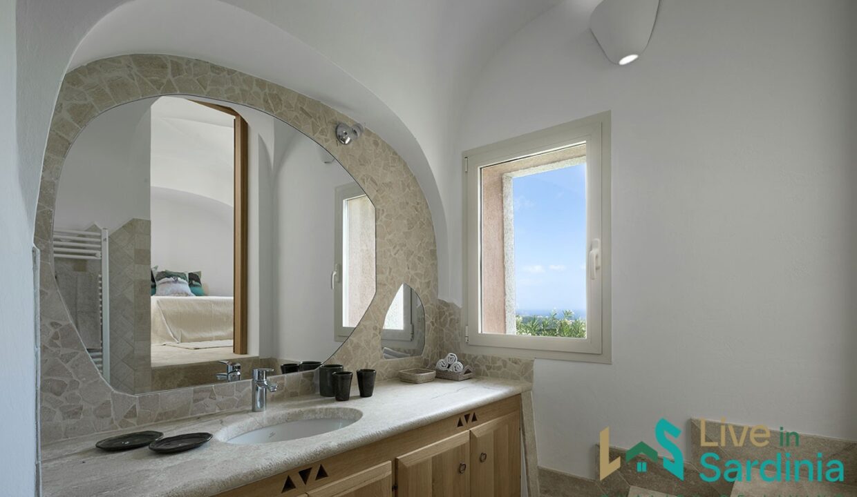 Villa-For-Sale-Costa-Smeralda-Sardinia (12)
