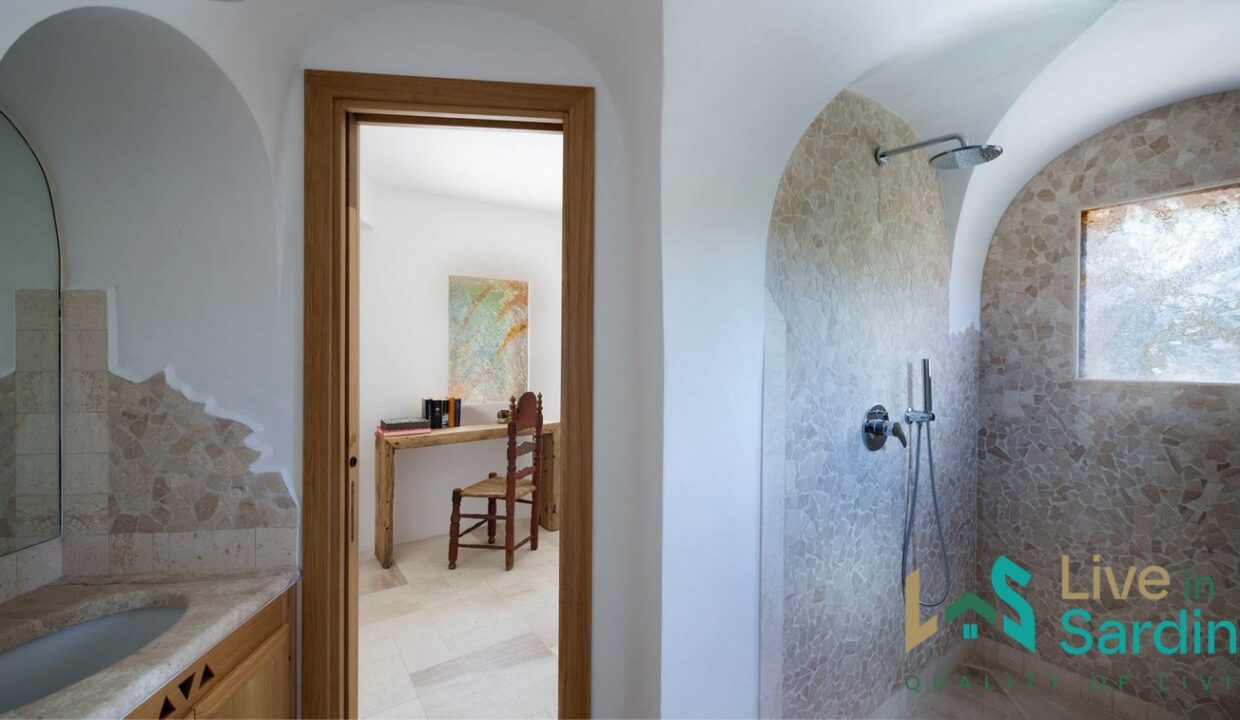 Villa-For-Sale-Costa-Smeralda-Sardinia (13)