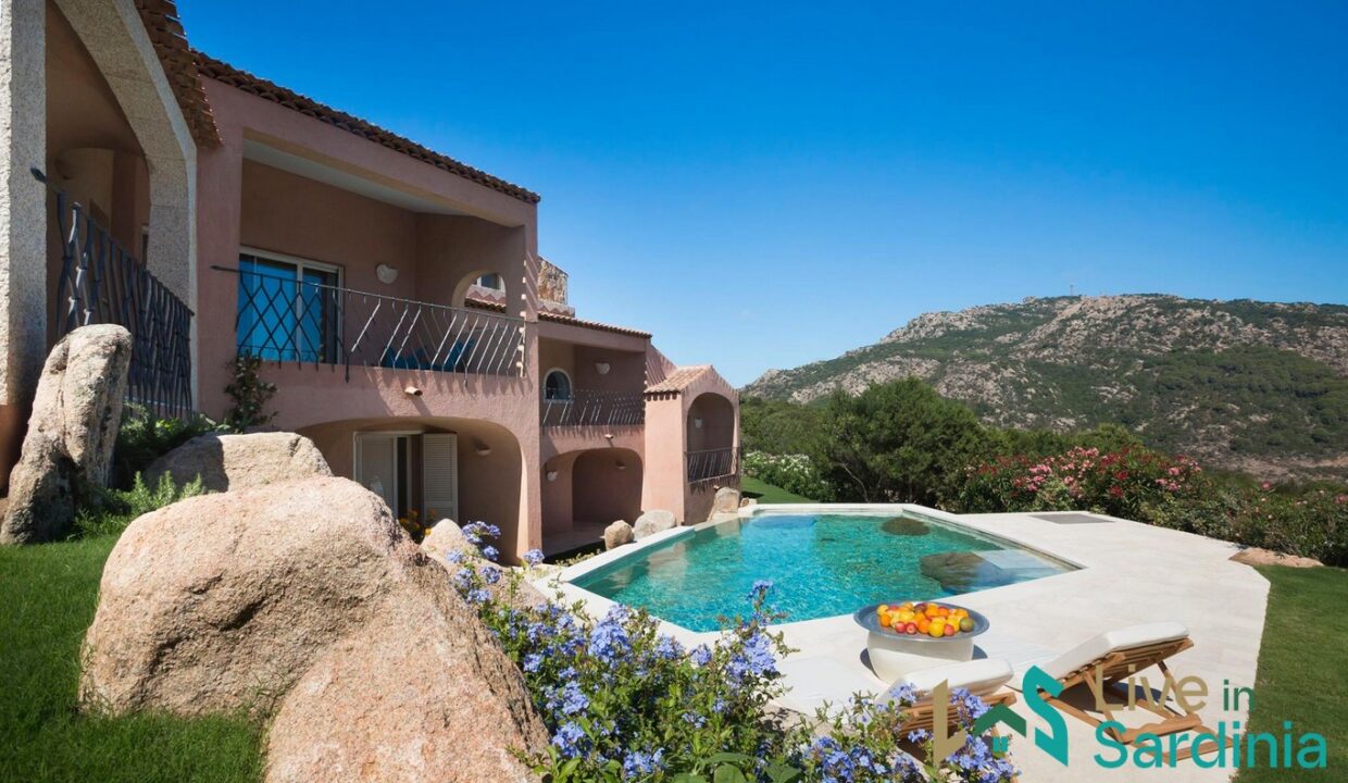 Villa-For-Sale-Costa-Smeralda-Sardinia (23)