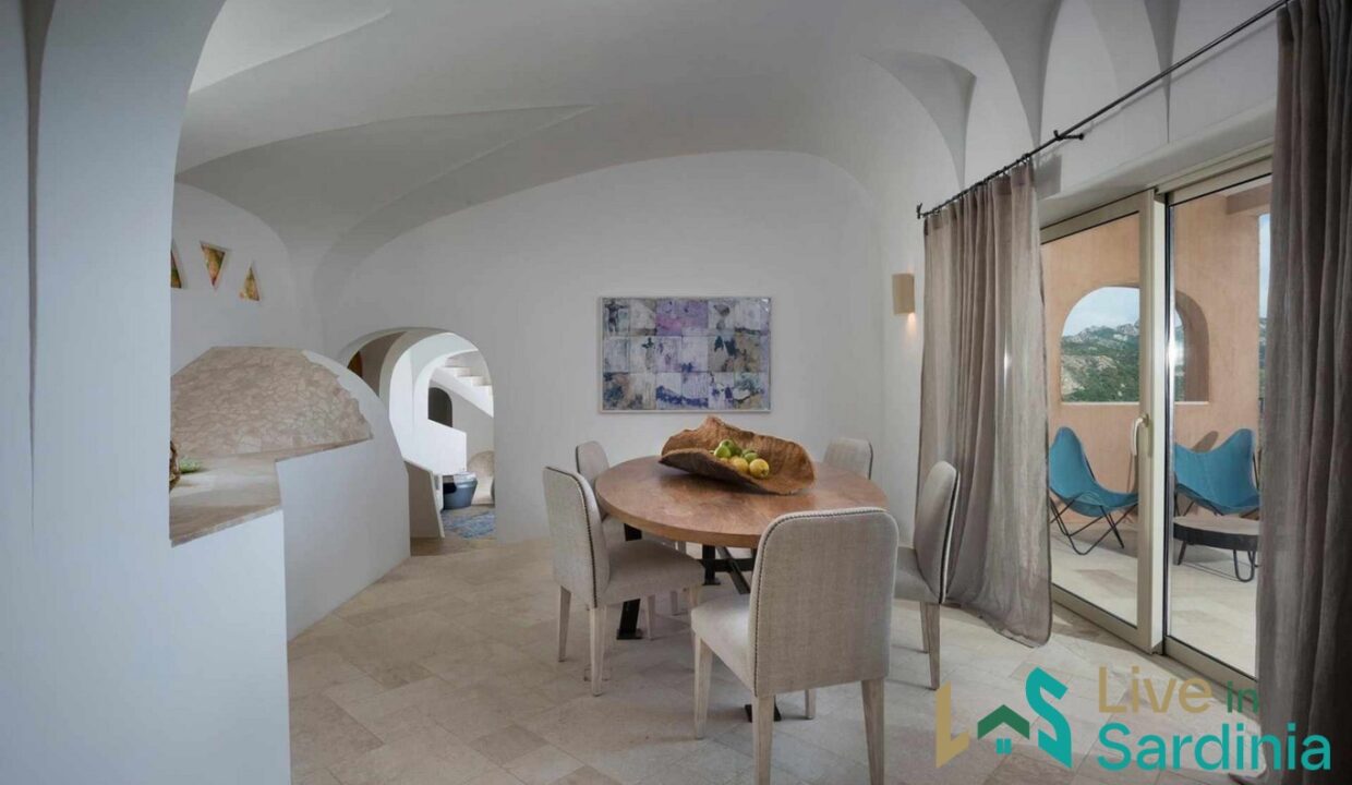 Villa-For-Sale-Costa-Smeralda-Sardinia (9)