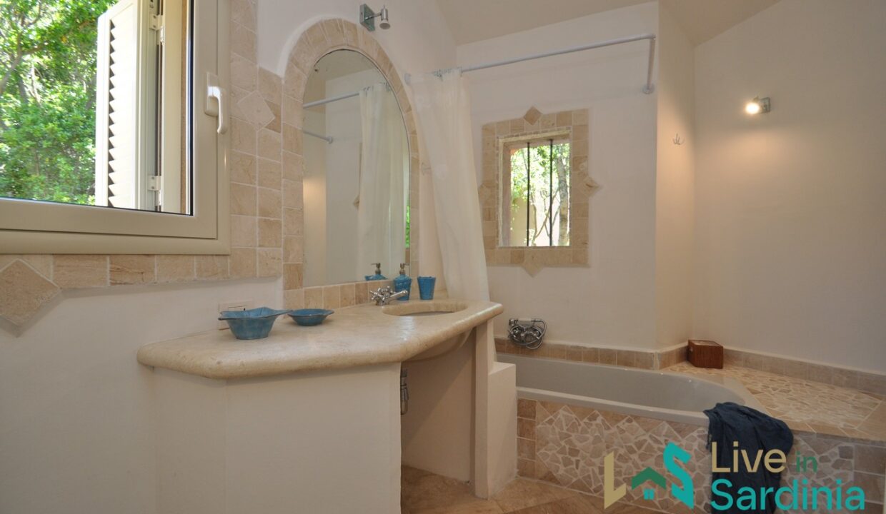 Villa-For-Sale-In-Pantogia-Porto-Cervo-North-Sardinia