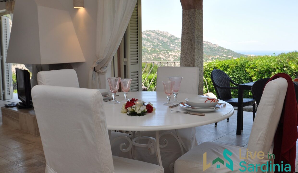 Villa-For-Sale-In-Pantogia-Porto-Cervo-North-Sardinia