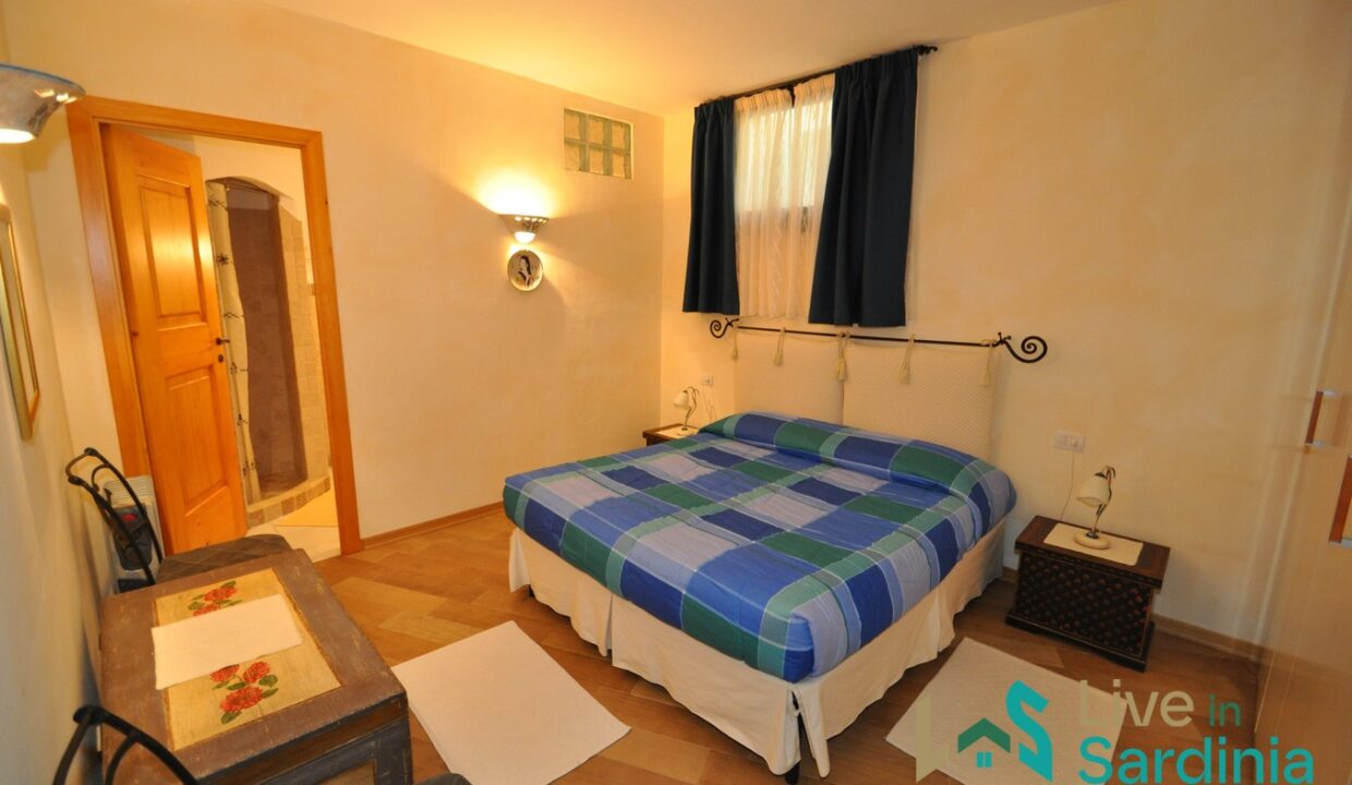 Villa-For-Sale-In-San-Pantaleo-Costa-Smeralda
