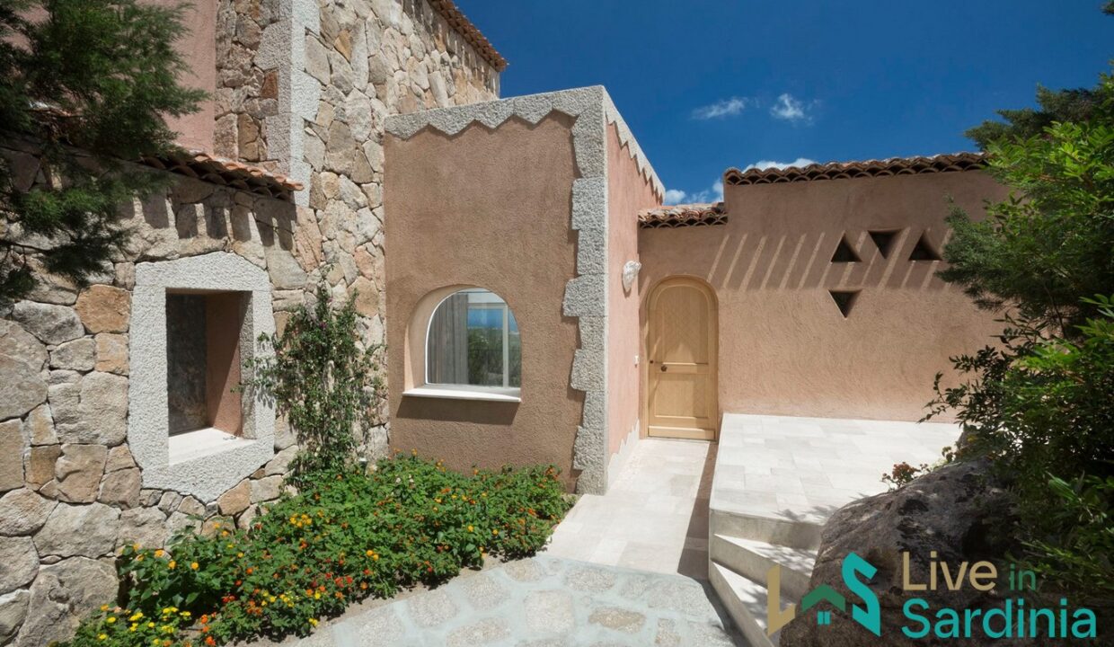 Villa-For-Sale-Porto-Cervo-Sardinia (14)