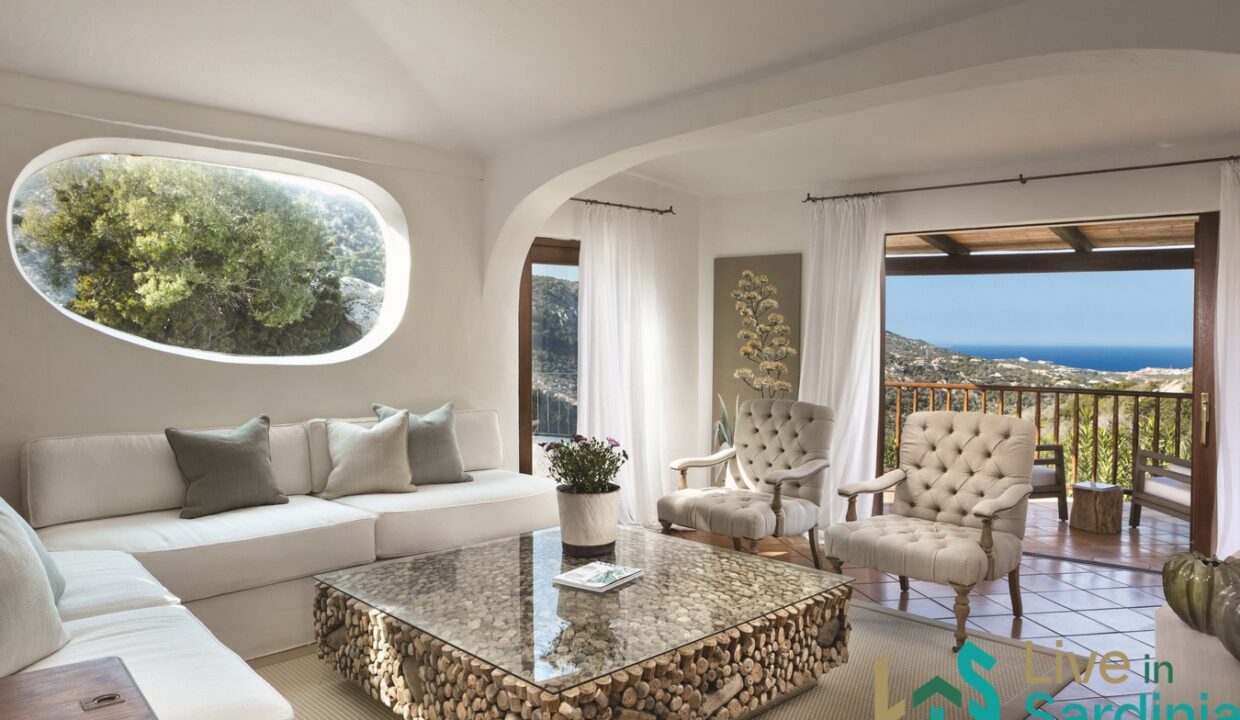 Villa-For-Sale-Porto-Cervo-Sardinia (29)