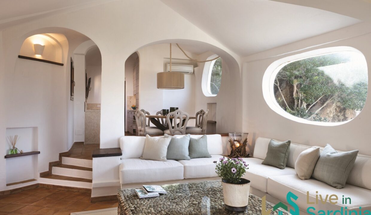 Villa-For-Sale-Porto-Cervo-Sardinia (31)
