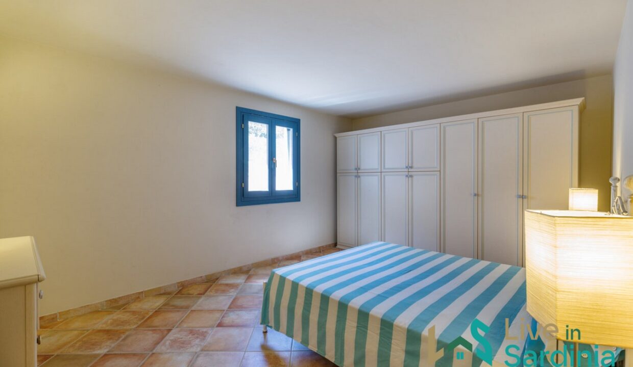 Villa-For-Sale-San-Pantaleo-Sardinia (53)