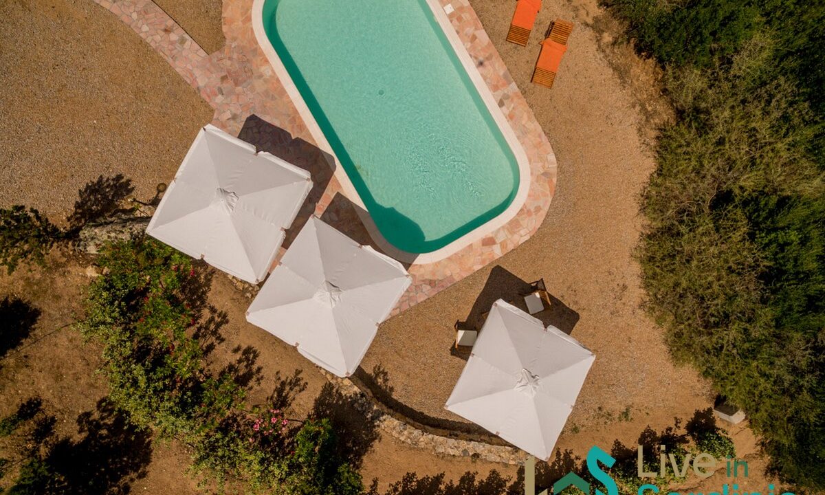 Villa-for-Sale-San-Pantaleo-Sardinia (9)