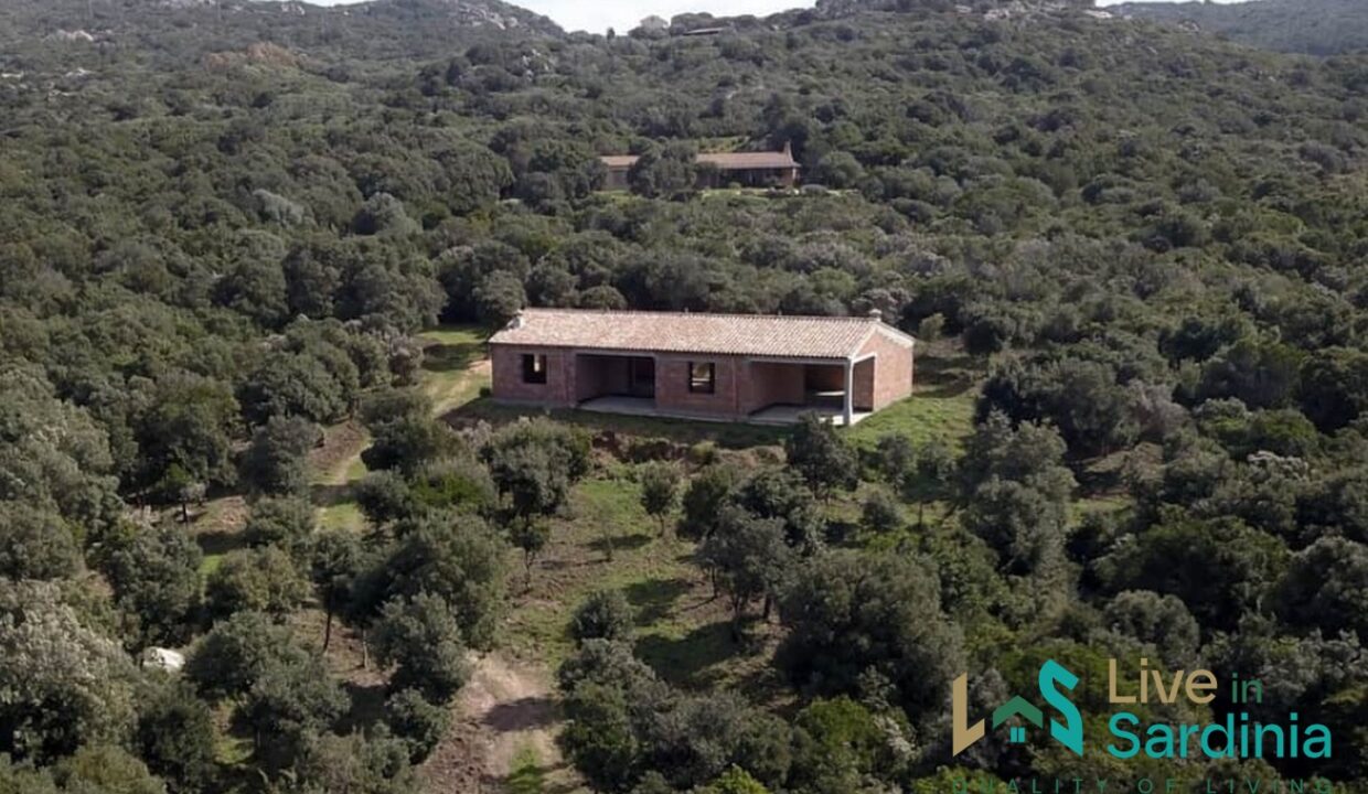 Villas-for-Sale-Near-Santa-Teresa-Di-Gallura-Northern-Sardinia