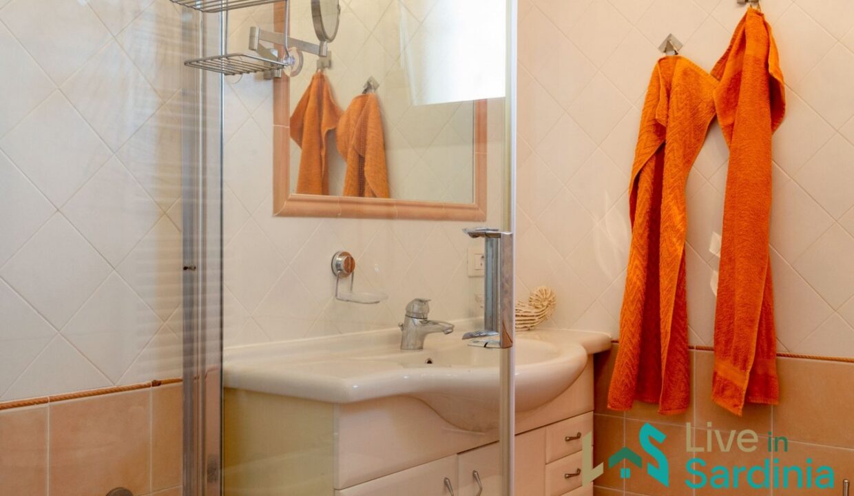 Villa-For-Sale-In-San-Pantaleo-Sardinia- (1)
