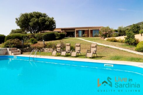 Villa For Sale In San Pantaleo Sardinia Ref Ulivi Lux