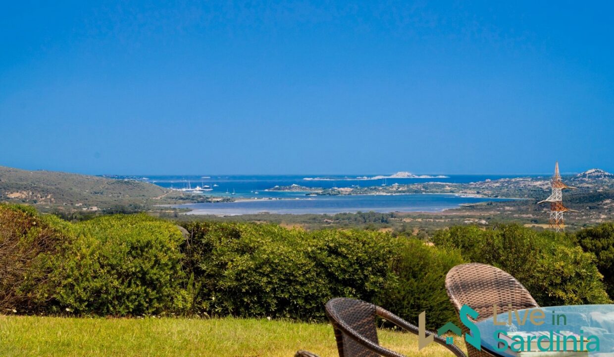 Villa-For-Sale-In-San-Pantaleo-Sardinia