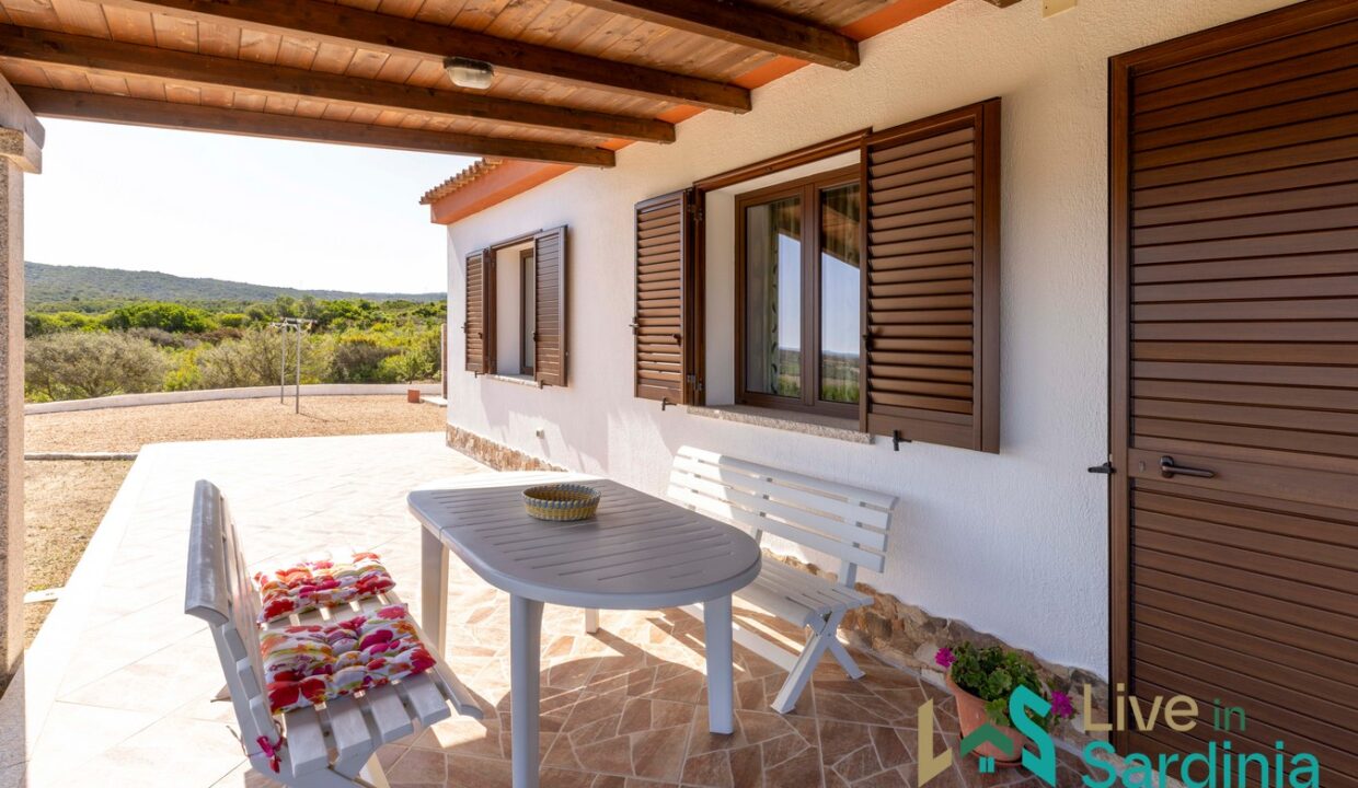 Farmhouse-for-sale-in-Aglientu (12)