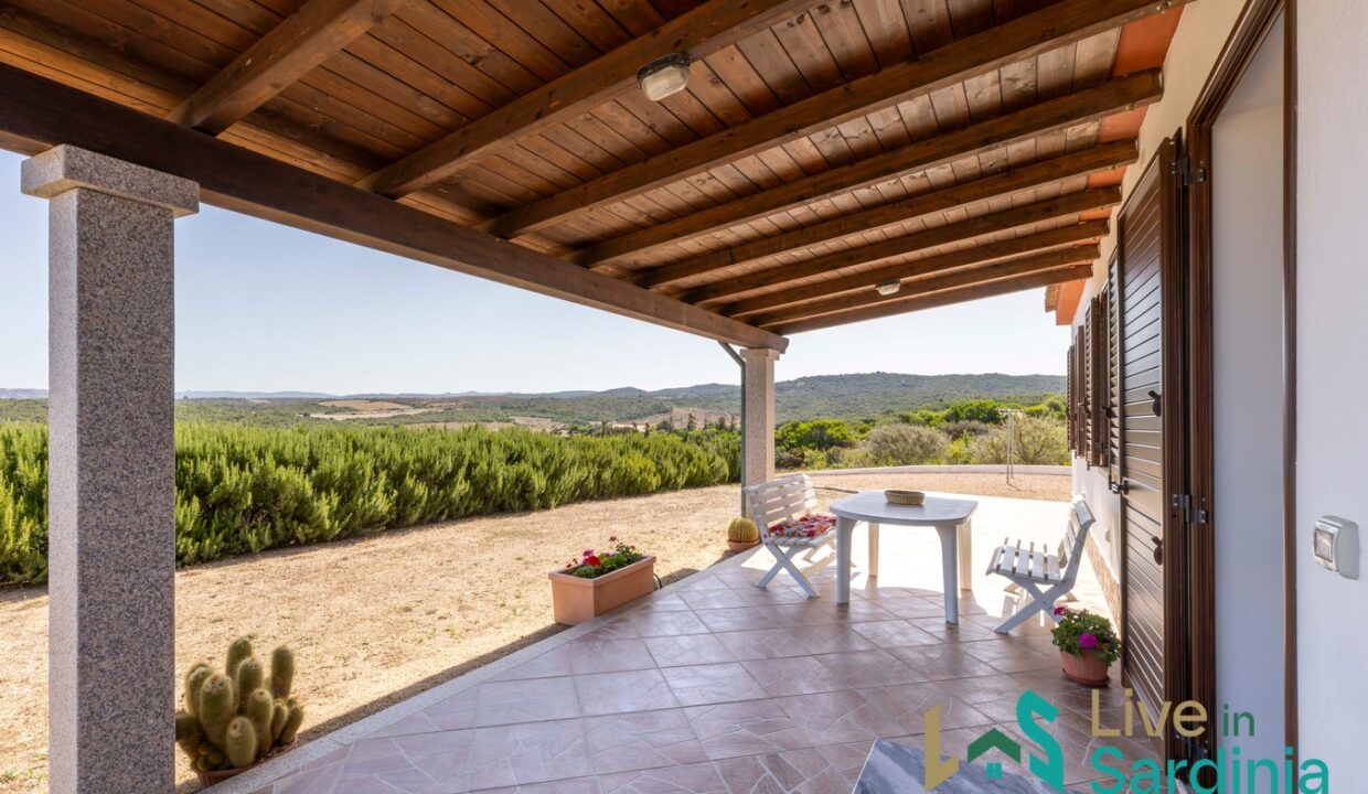 Farmhouse-for-sale-in-Aglientu (13)