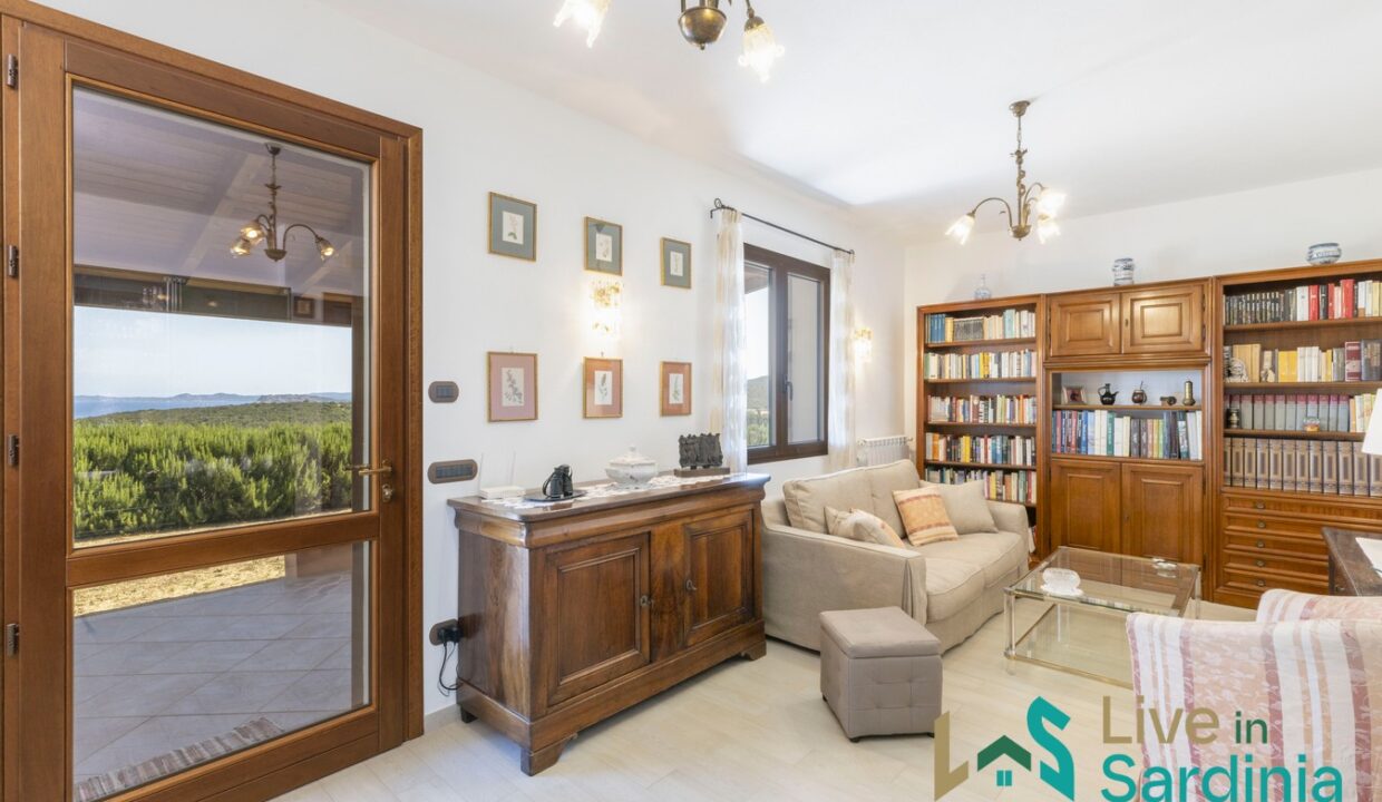 Farmhouse-for-sale-in-Aglientu (15)