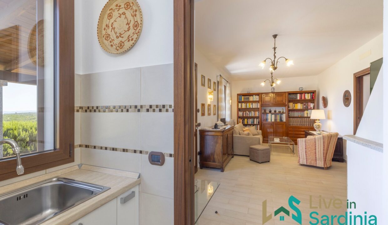 Farmhouse-for-sale-in-Aglientu (21)