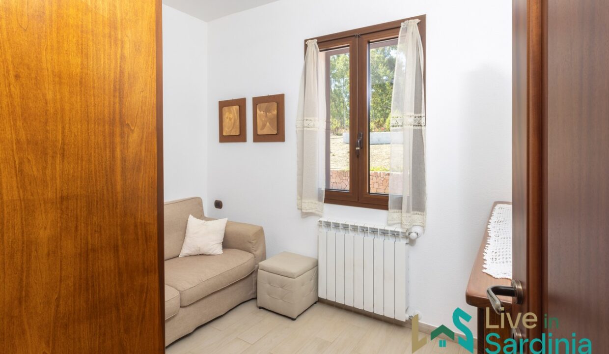 Farmhouse-for-sale-in-Aglientu (35)