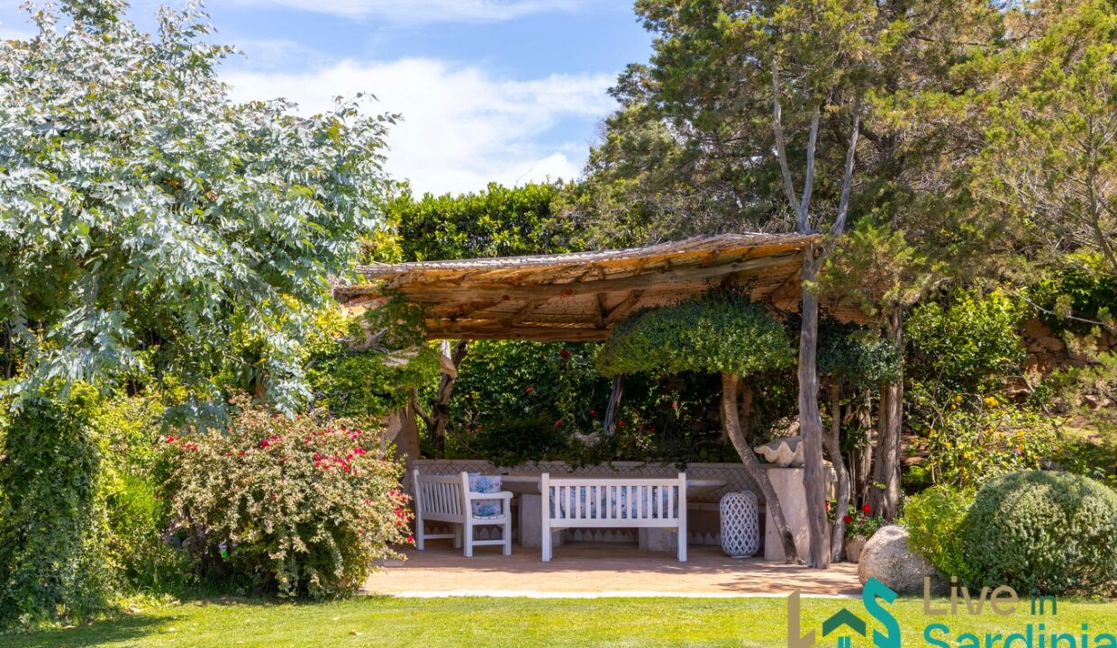 Sea-View-Villa-for-Sale-in-La-Celvia-Porto-Cervo (11)