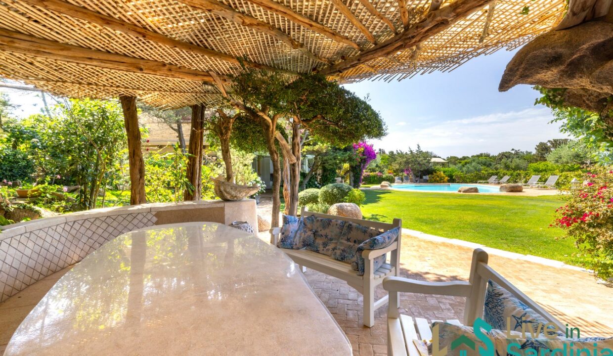 Sea-View-Villa-for-Sale-in-La-Celvia-Porto-Cervo (12)