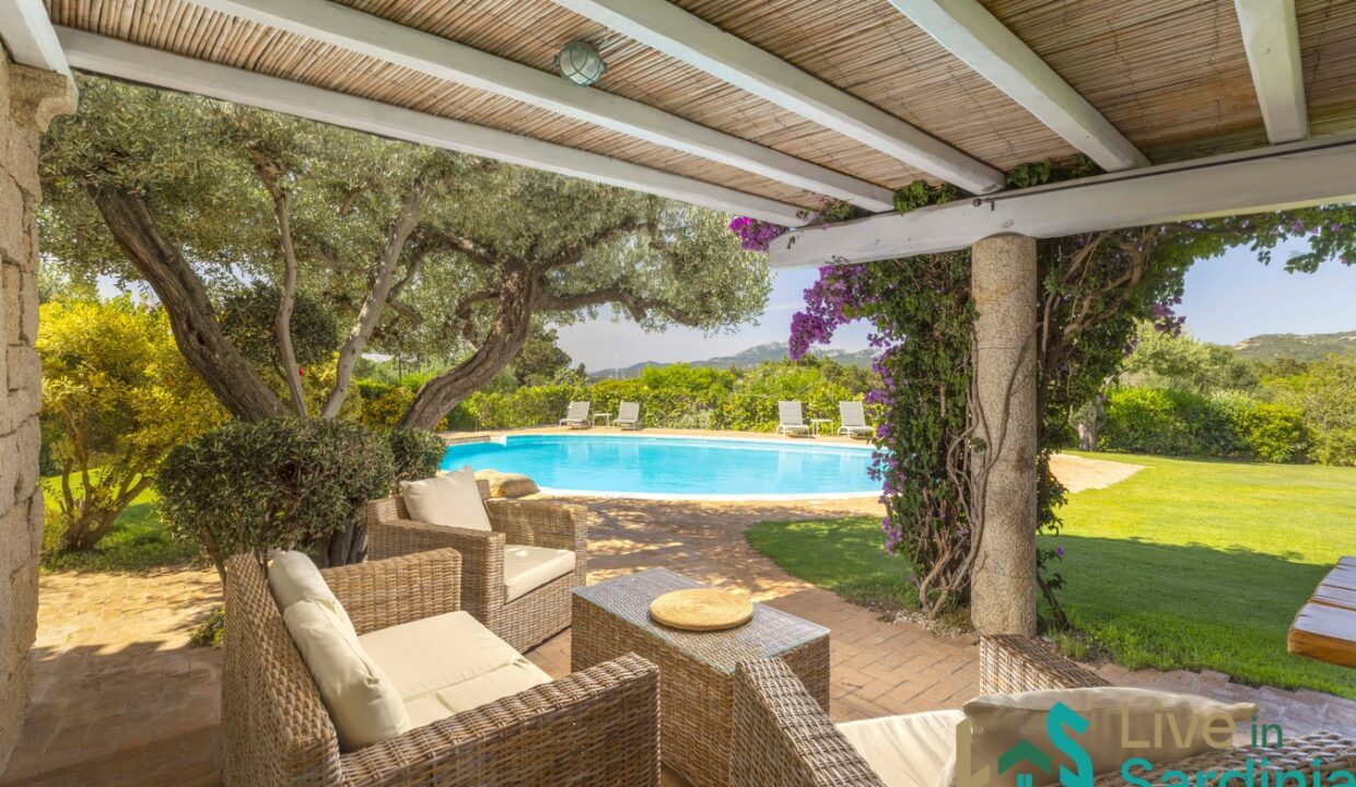 Sea-View-Villa-for-Sale-in-La-Celvia-Porto-Cervo (14)